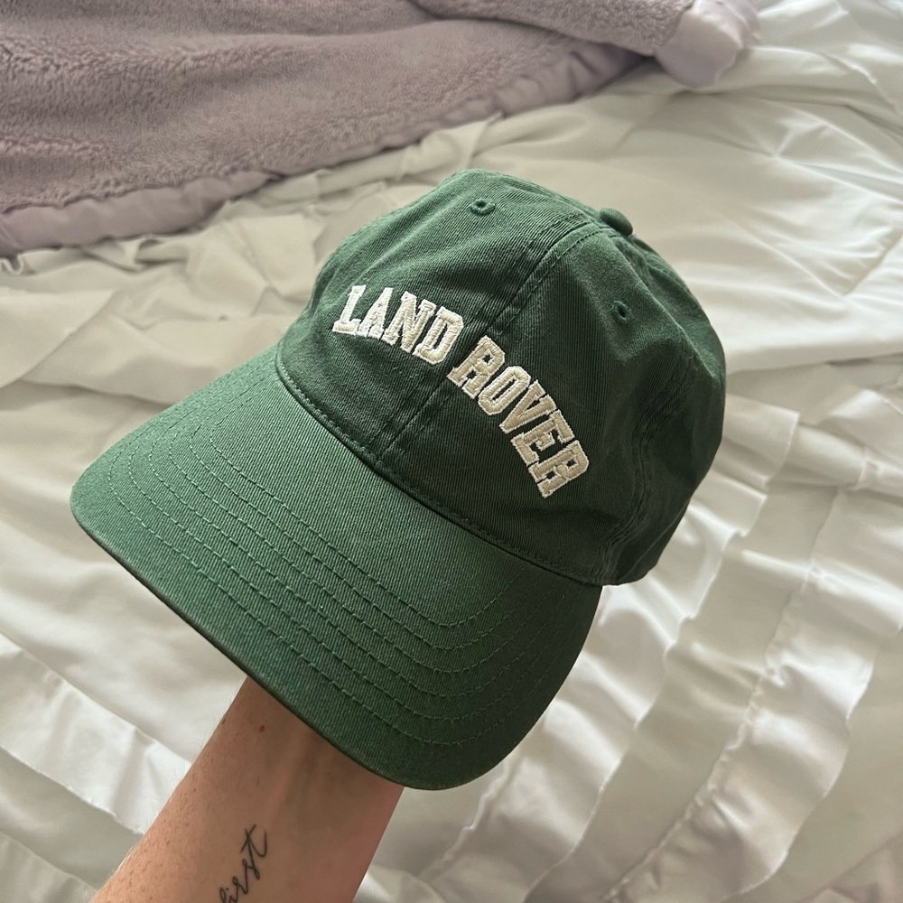 land rover ball cap!! 💚🧢
